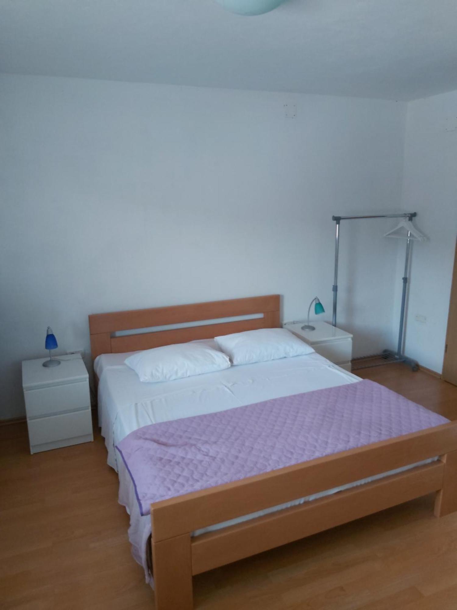 פוסטוינה Rooms Zagon מראה חיצוני תמונה