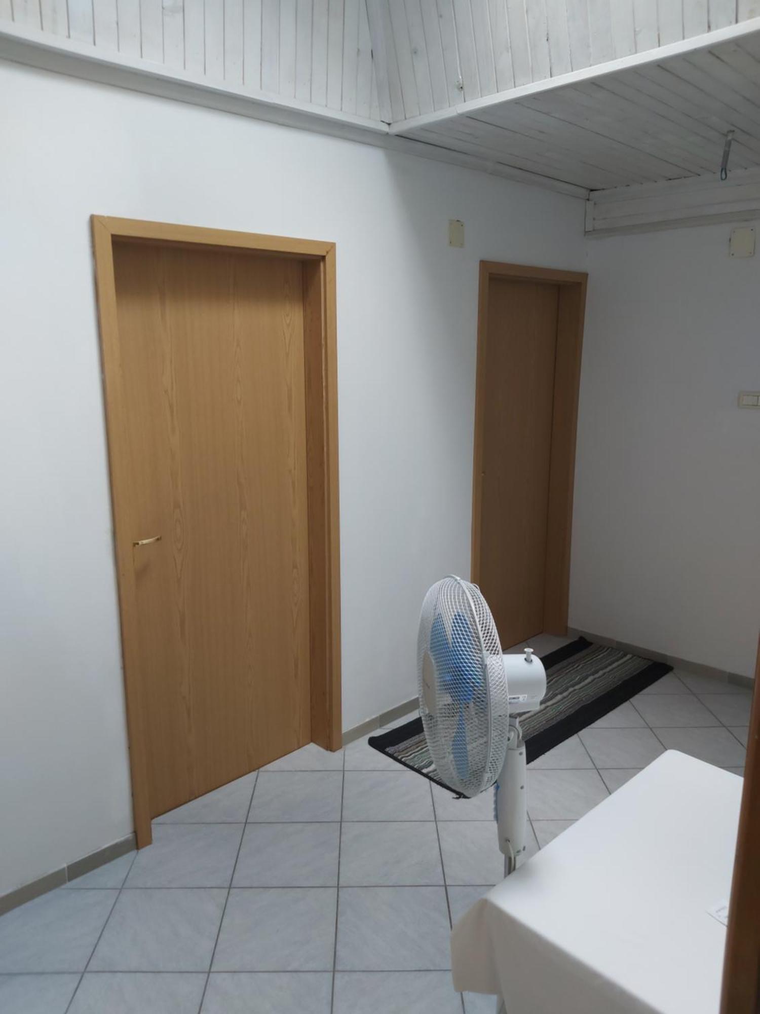 פוסטוינה Rooms Zagon מראה חיצוני תמונה